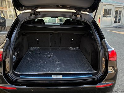 MERCEDES-BENZ E-CLASS - 8