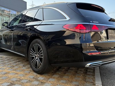 MERCEDES-BENZ E-CLASS - 4