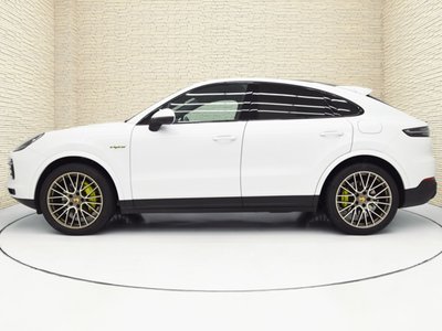 PORSCHE CAYENNE COUPE - 6