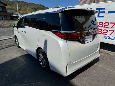 TOYOTA ALPHARD - 2