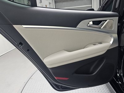 صورة مصغرة 15 لـ 2022 Genesis THE NEW G70