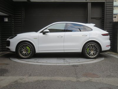 PORSCHE CAYENNE COUPE - 7