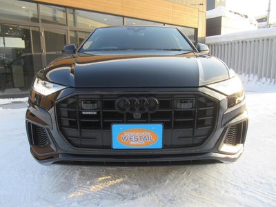AUDI Q8 - 3