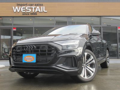 AUDI Q8 - 1