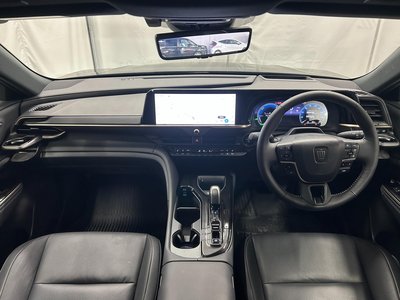 TOYOTA CROWN SPORT - 2