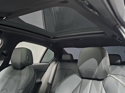2025 BMW 5 SERIES 缩略图 31