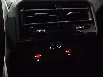 2025 BMW 5 SERIES 缩略图 29