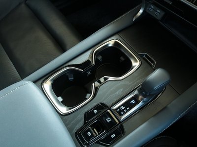 صورة مصغرة 38 لـ 2023 Lexus RX