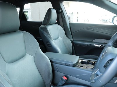 صورة مصغرة 39 لـ 2023 Lexus RX