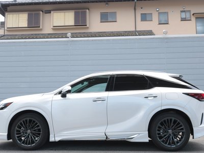 صورة مصغرة 34 لـ 2023 Lexus RX