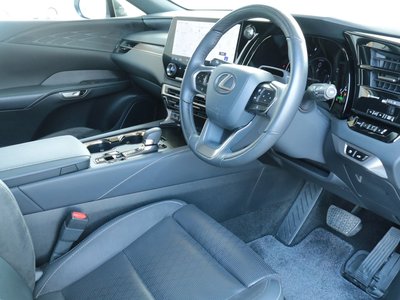 صورة مصغرة 14 لـ 2023 Lexus RX