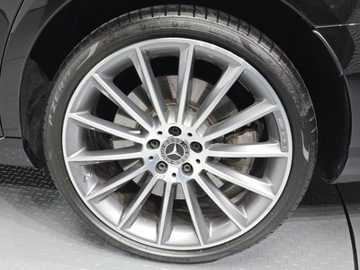 MERCEDES-BENZ E-CLASS - 8