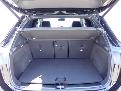 MERCEDES-BENZ GLA - 10