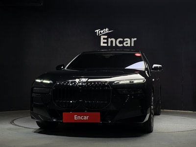 BMW 7 SERIES - 2