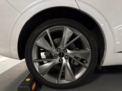 2025 Genesis GV70 photo 8