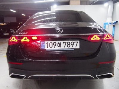MERCEDES-BENZ E-CLASS - 5