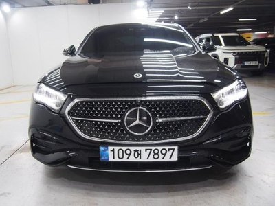 MERCEDES-BENZ E-CLASS - 1