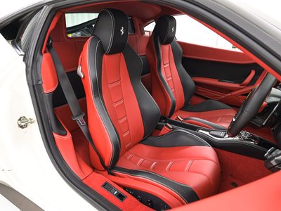 FERRARI 458 - 4