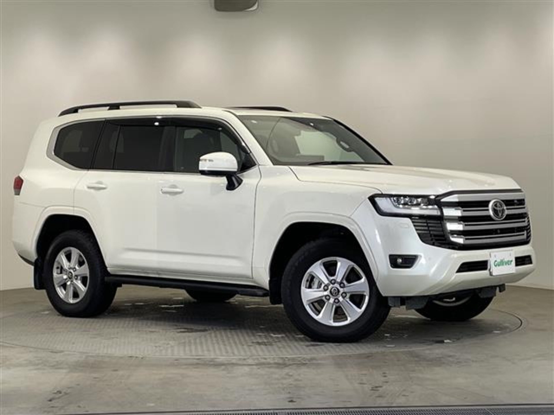 TOYOTA LAND CRUISER 300 - View 1