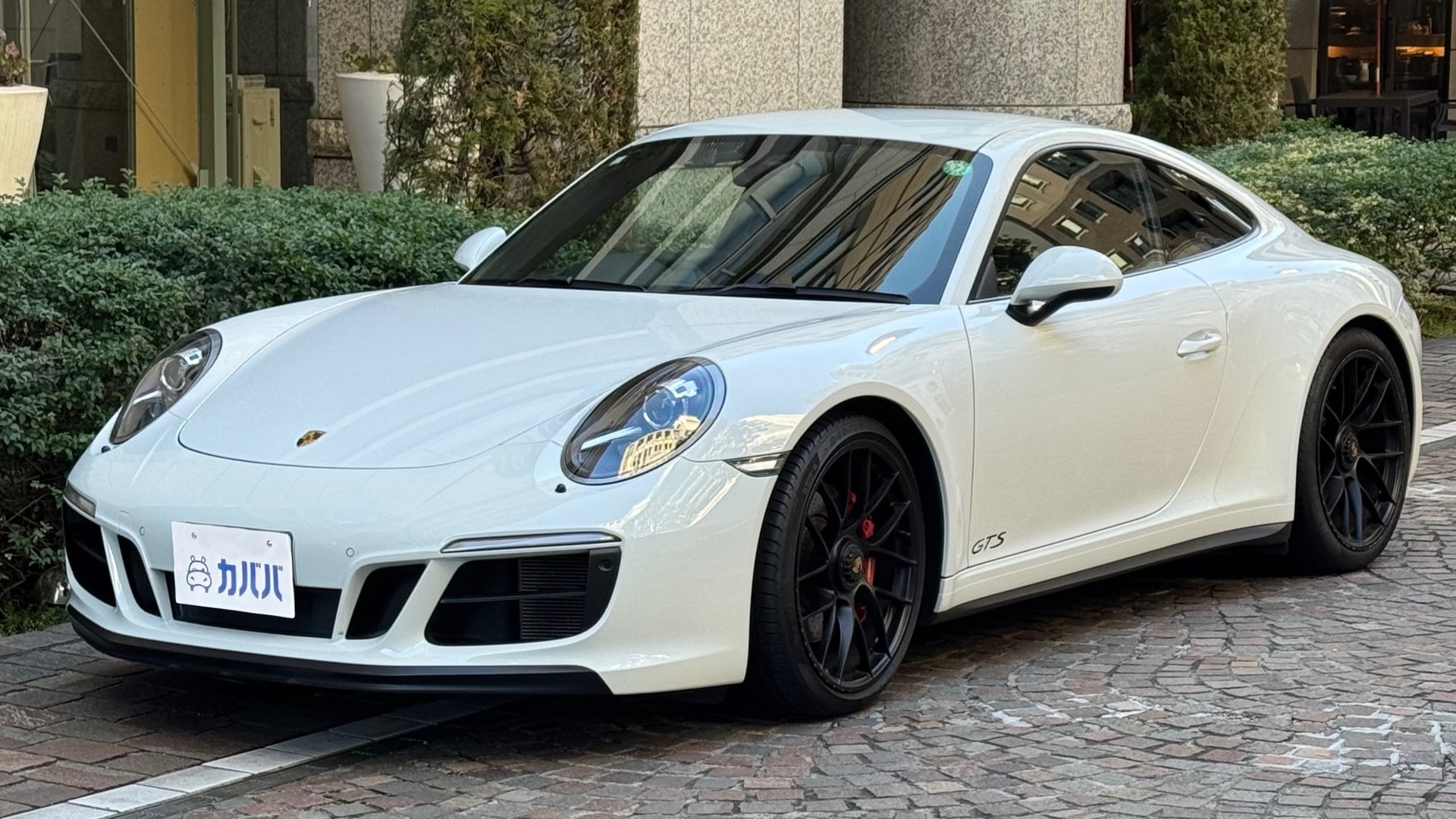 PORSCHE 911 - View 1