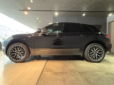 PORSCHE MACAN - 6