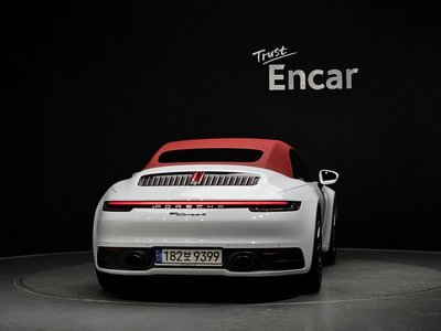 صورة 4 لـ 2021 Porsche 911