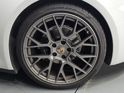 صورة 8 لـ 2021 Porsche 911