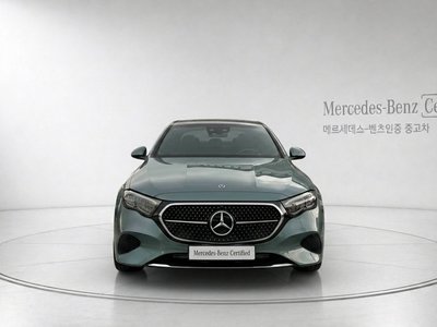 MERCEDES-BENZ E-CLASS - 2