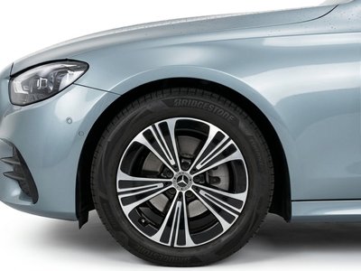 MERCEDES-BENZ E-CLASS - 6