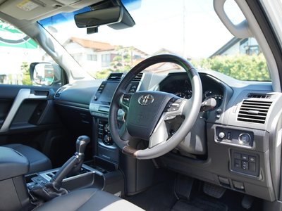 2023 Toyota LAND CRUISER PRADO 缩略图 37