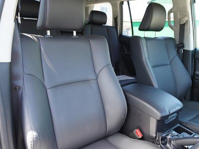2023 Toyota LAND CRUISER PRADO 缩略图 32