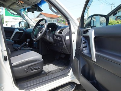 2023 Toyota LAND CRUISER PRADO 缩略图 28