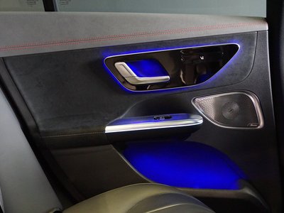 2024 Mercedes-BENZ EQE AMG — миниатюра 38