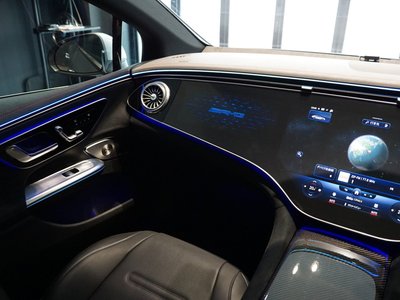 2024 Mercedes-BENZ EQE AMG — миниатюра 16