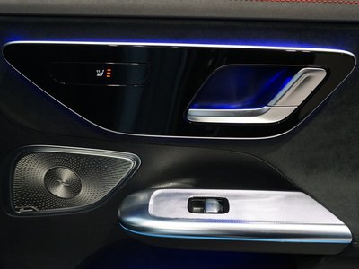 2024 Mercedes-BENZ EQE AMG — миниатюра 36