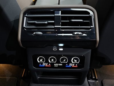 صورة مصغرة 24 لـ 2024 BMW I5