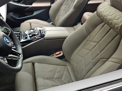 صورة مصغرة 28 لـ 2024 BMW I5