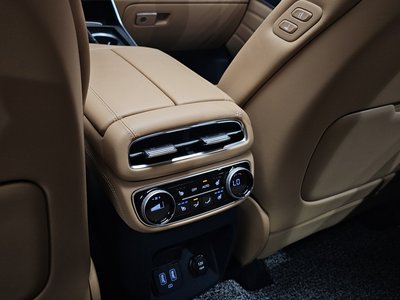 2023 Genesis GV80 — миниатюра 19