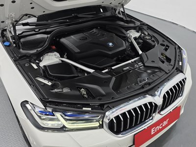 BMW 5 SERIES - 7