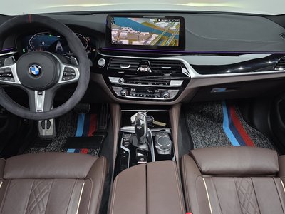 BMW 5 SERIES - 5