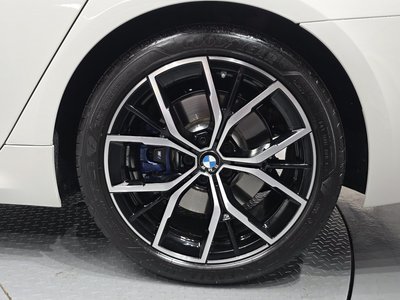 BMW 5 SERIES - 8