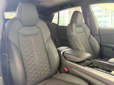 صورة مصغرة 24 لـ 2023 AUDI RS Q8