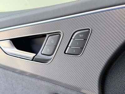 صورة مصغرة 29 لـ 2023 AUDI RS Q8