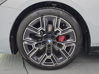 2025 BMW 5 SERIES photo 6
