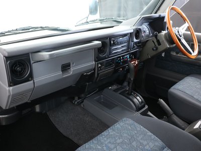2002 Toyota LAND CRUISER 70 thumbnail 51