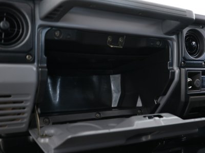 2002 Toyota LAND CRUISER 70 thumbnail 54