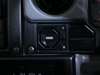 2002 Toyota LAND CRUISER 70 thumbnail 60
