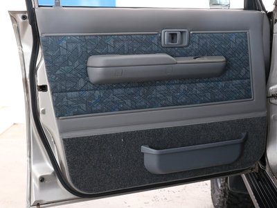 2002 Toyota LAND CRUISER 70 thumbnail 47