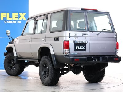 2002 Toyota LAND CRUISER 70 thumbnail 23