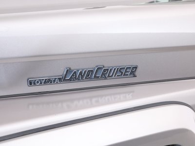 2002 Toyota LAND CRUISER 70 thumbnail 33